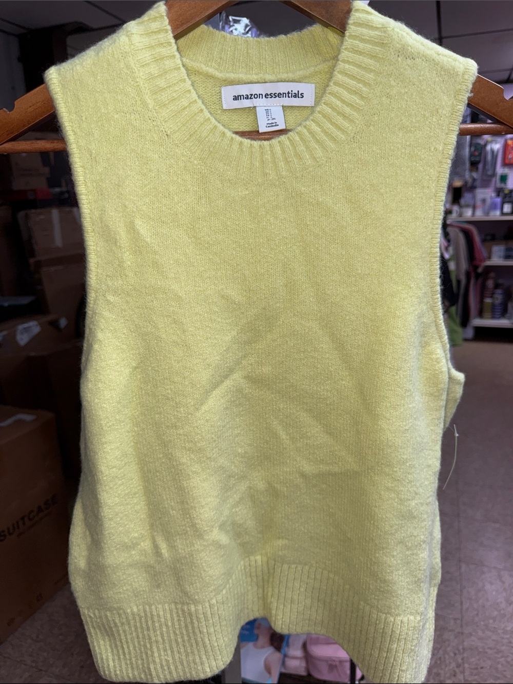 Amazon Essentials Women's Pale Yellow V-Neck Sweater Vest